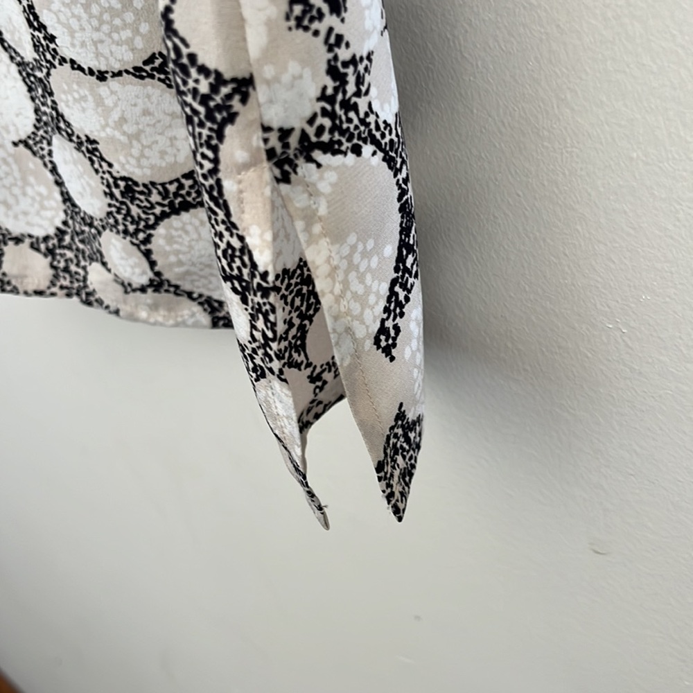 LAST CHANCE:   Beautiful SABA silk top Sz 10 - Picture 4 of 8